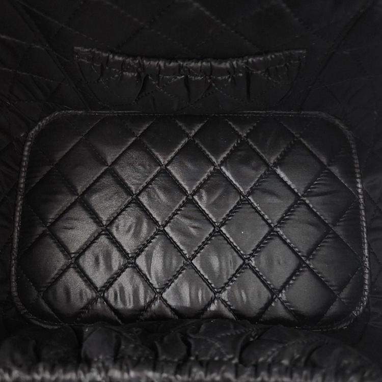Pre Owned Chanel Patent Cosmetic Bag