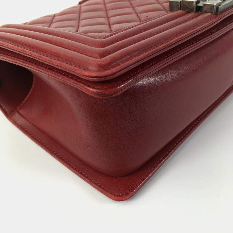 Pre Owned Chanel Red Lambskin Leather Medium Boy Bag