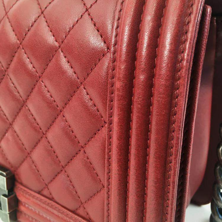 Pre Owned Chanel Red Lambskin Leather Medium Boy Bag