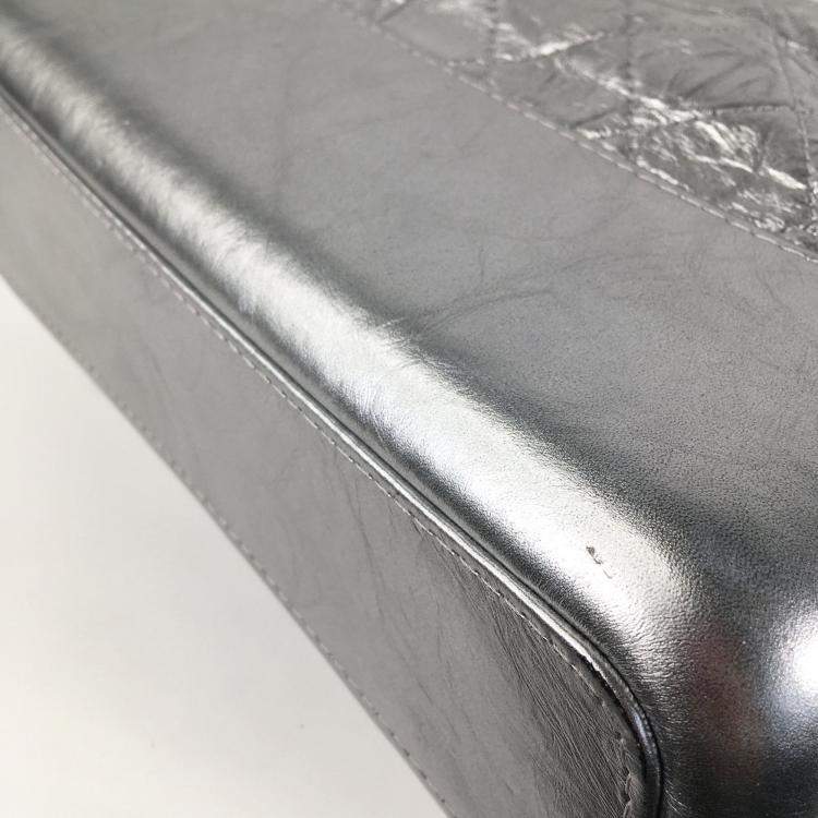 Pre Owned Chanel Silver Leather Medium Gabrielle Shoulder Bags