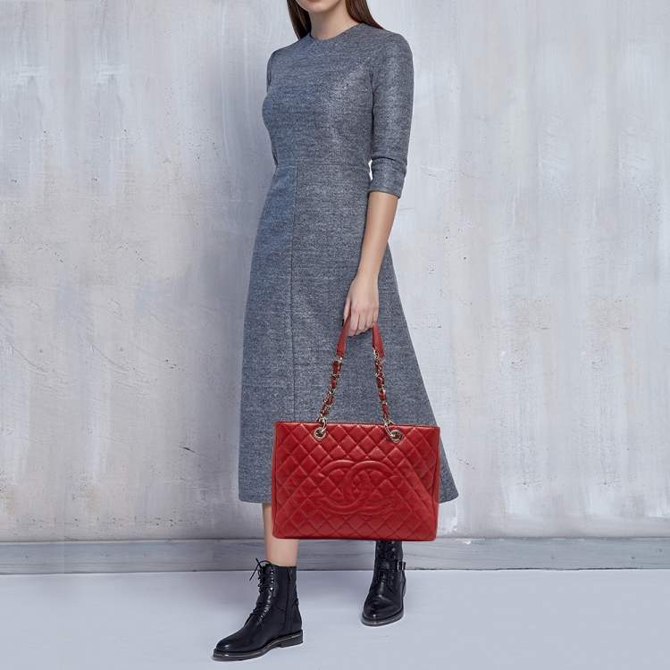Pre Owned Chanel Red Quilted Caviar Leather Grand Shopper Tote