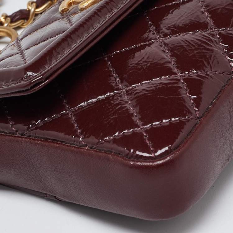 Pre Owned Chanel Red Quilted Patent Leather CC Mini Chain Belt Bag