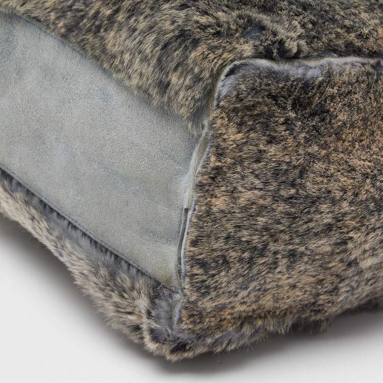 مملوكة مسبقًا Chanel Grey/Green Rabbit Fur and Suede Vintage Tote