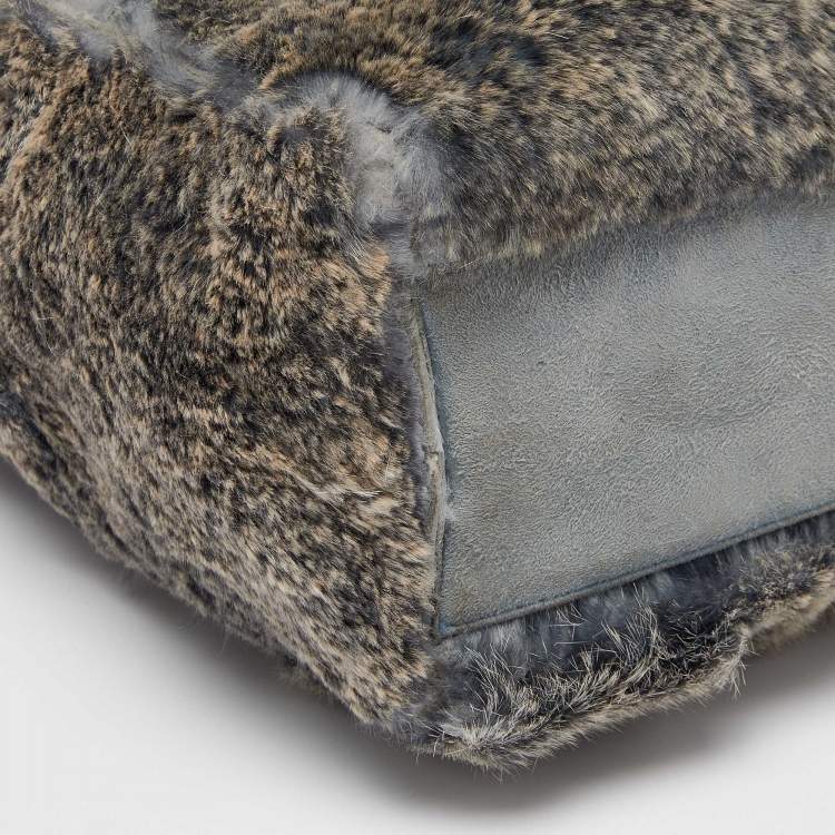 مملوكة مسبقًا Chanel Grey/Green Rabbit Fur and Suede Vintage Tote