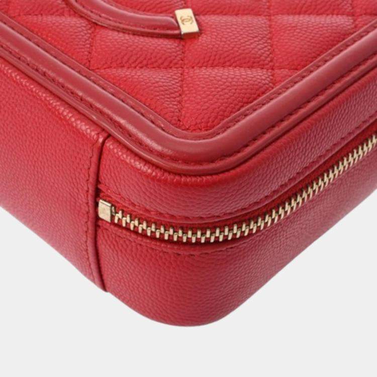 Pre Owned Chanel Red Leather Small Filigree Shoulder Bags