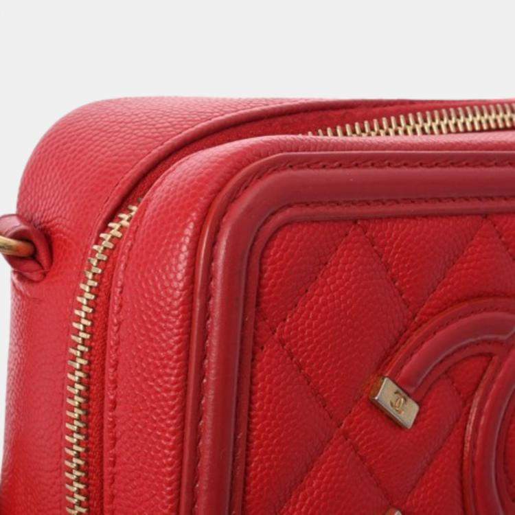 Pre Owned Chanel Red Leather Small Filigree Shoulder Bags