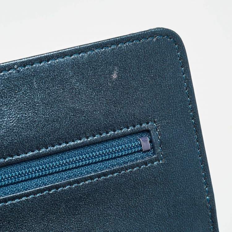 Pre Owned Chanel Metallic Teal Lizard CC Classic Wallet on Chain  