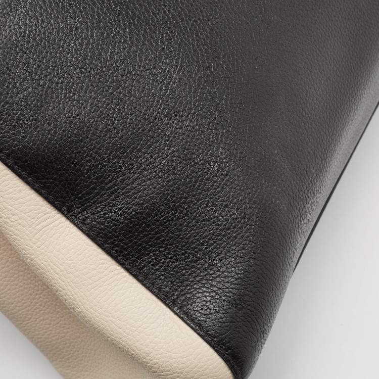 Pre Owned Chanel Black/Cream Leather Small Neo Executive Shopper Tote