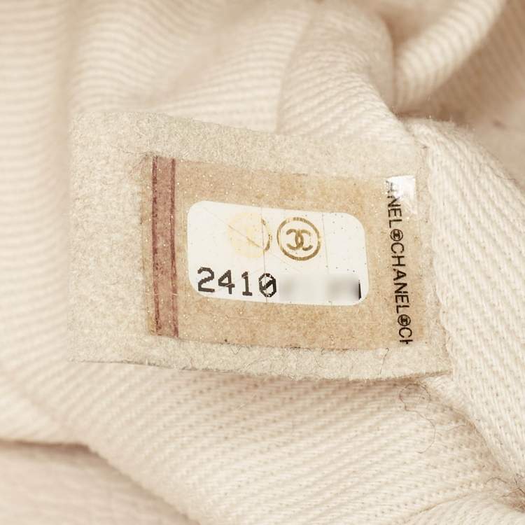 Pre Owned Chanel Black/Cream Leather Small Neo Executive Shopper Tote