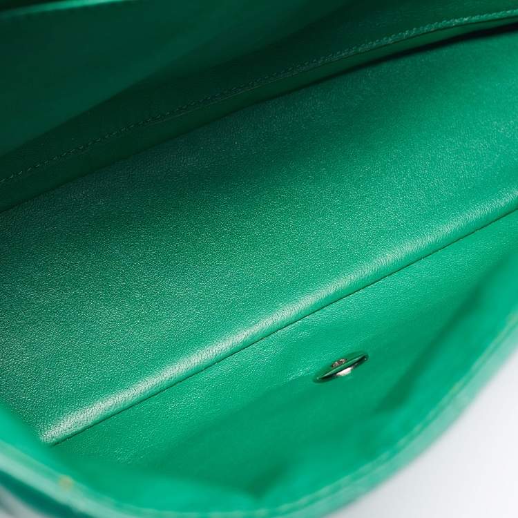 Pre Owned Chanel Green Chevron Leather Maxi Classic Single Flap Bag