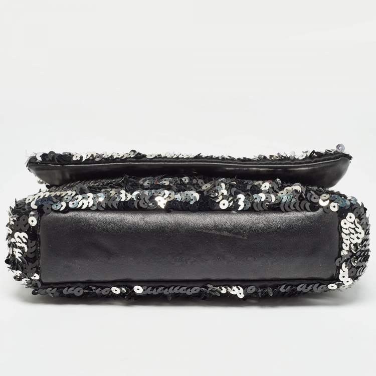Pre Owned Chanel Black/Silver Sequins Flap Bag