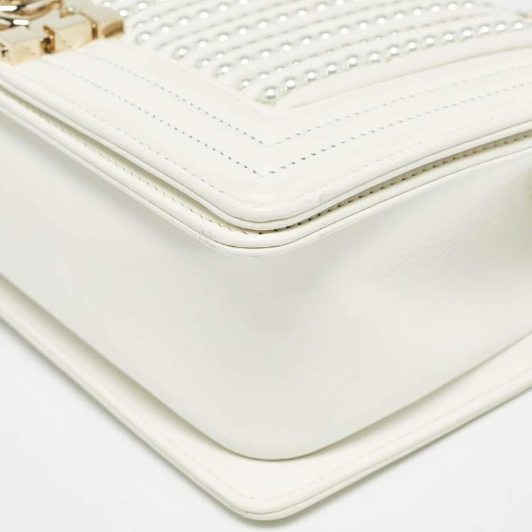 Pre Owned Chanel White Pearl Embellished Leather Medium Boy Flap Bag