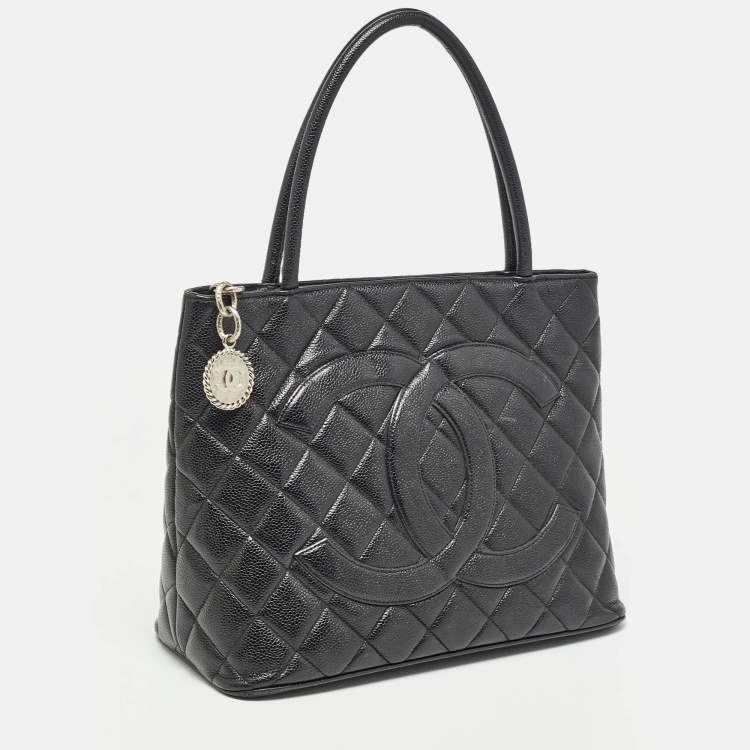 Pre Owned Chanel Black Quilted Caviar Leather Medallion Tote