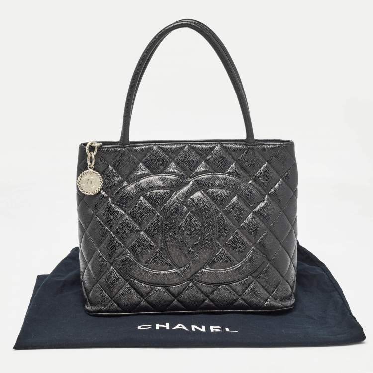 Pre Owned Chanel Black Quilted Caviar Leather Medallion Tote