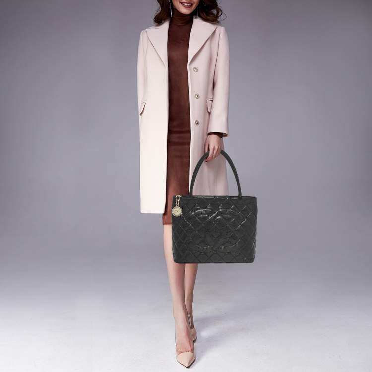 Pre Owned Chanel Black Quilted Caviar Leather Medallion Tote