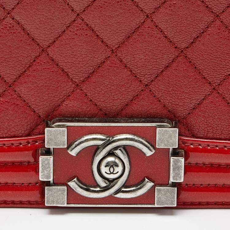 Pre Owned Chanel Red Quilted Leather and Patent Leather Medium Boy Flap Bag