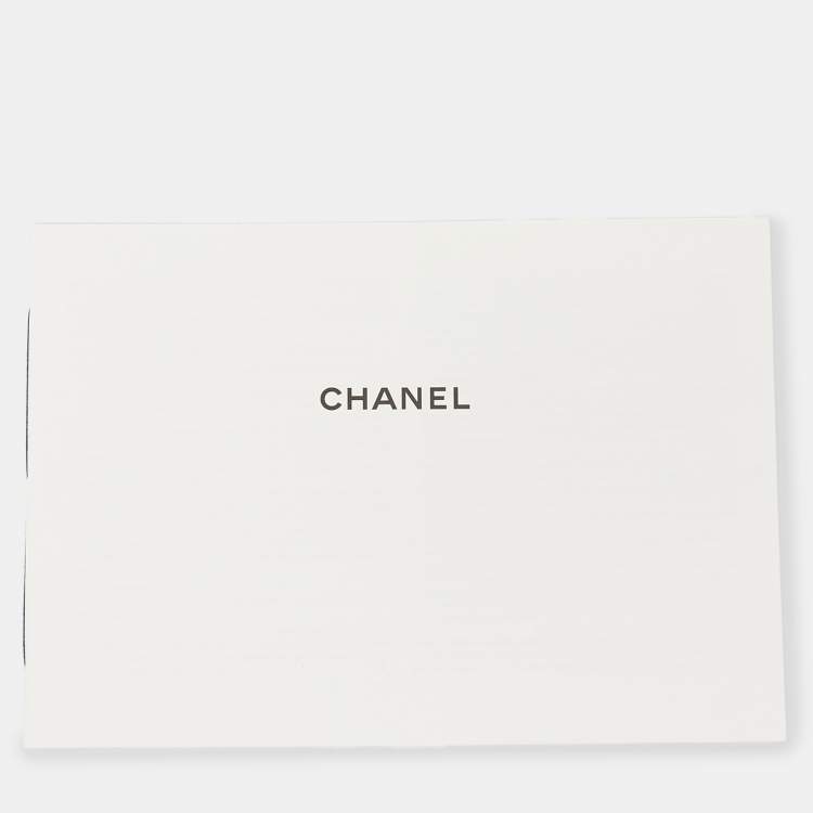 Pre Owned Chanel Red Quilted Leather and Patent Leather Medium Boy Flap Bag