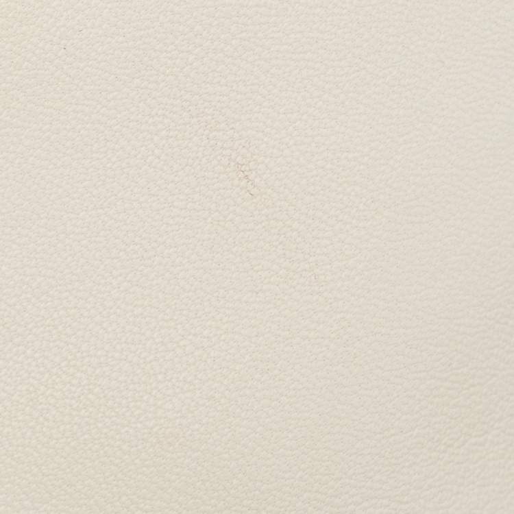 Pre Owned Chanel Cream Quilted Leather Casual Trip Messenger Bag