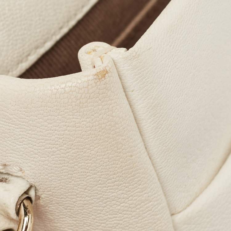Pre Owned Chanel Cream Quilted Leather Casual Trip Messenger Bag