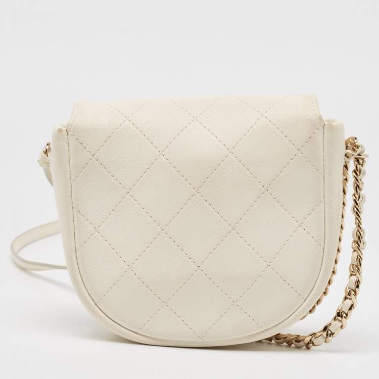 Pre Owned Chanel Cream Quilted Leather Casual Trip Messenger Bag
