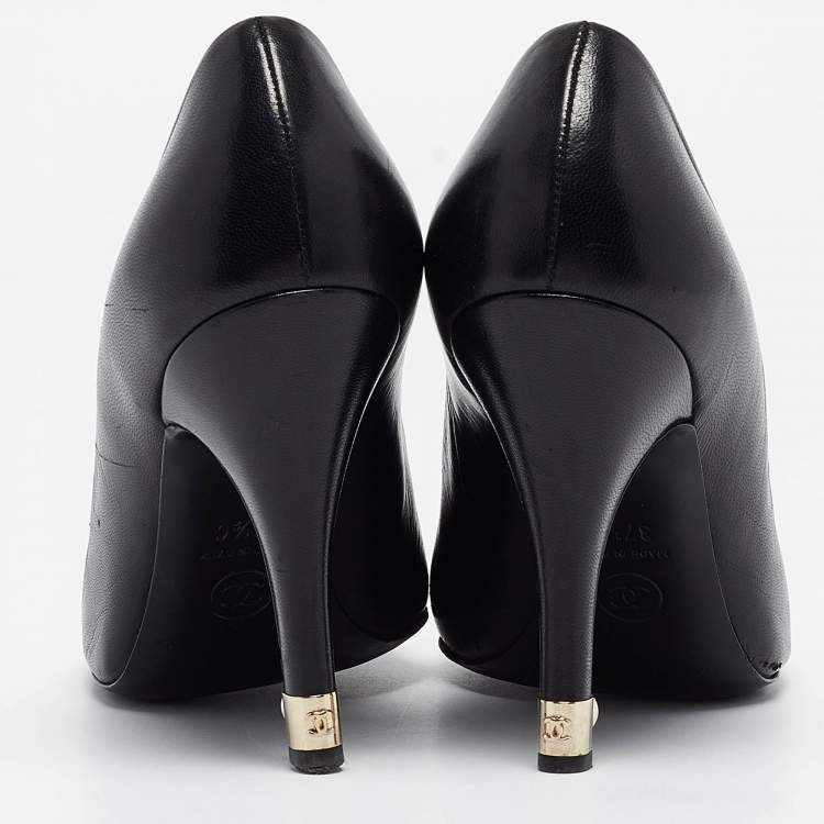 Pre Owned Chanel Black Leather Peep Toe Pumps Size 37.5
