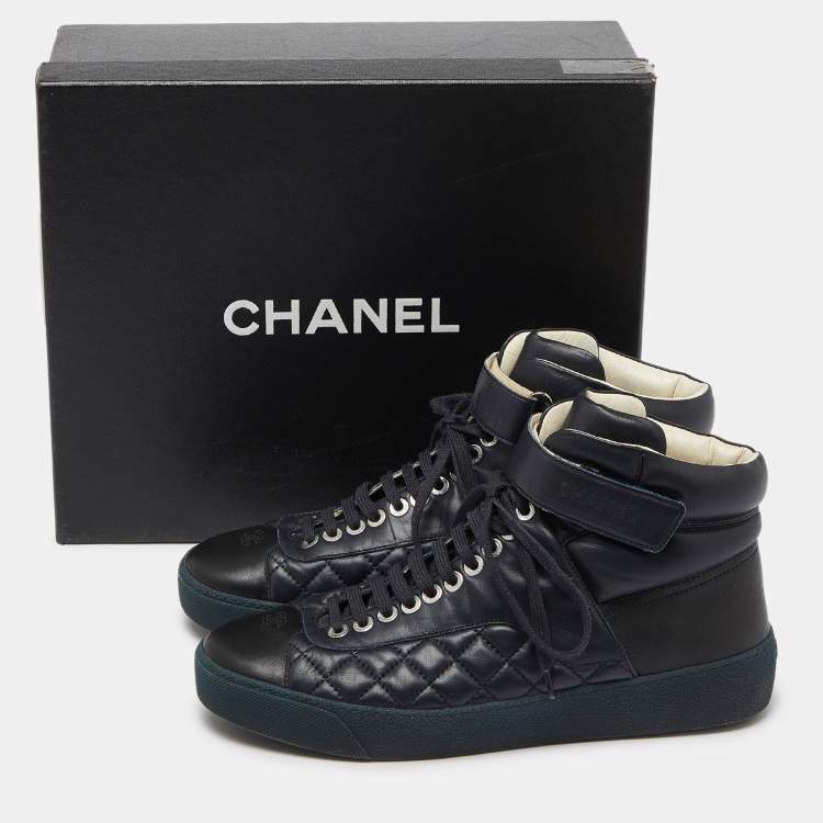 Pre Owned Chanel Black/Blue Quilted Leather CC High Top Sneakers Size 40.5