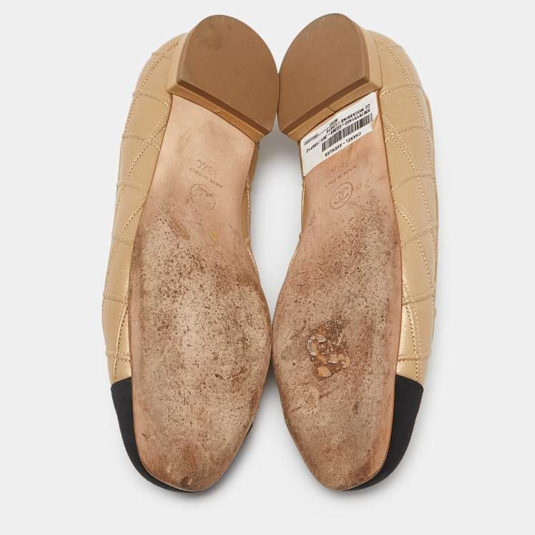 Pre Owned Chanel Beige/Black Quilted Leather Slip On Smoking Slippers Size 38.5