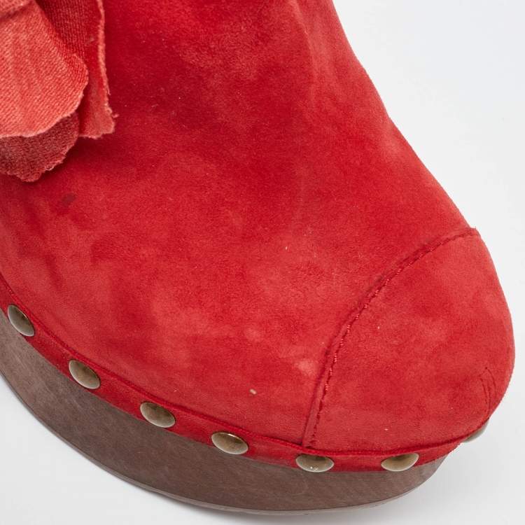 Pre Owned Chanel Red Suede Studded Wood Platform Block Heel Clogs Size 38.5