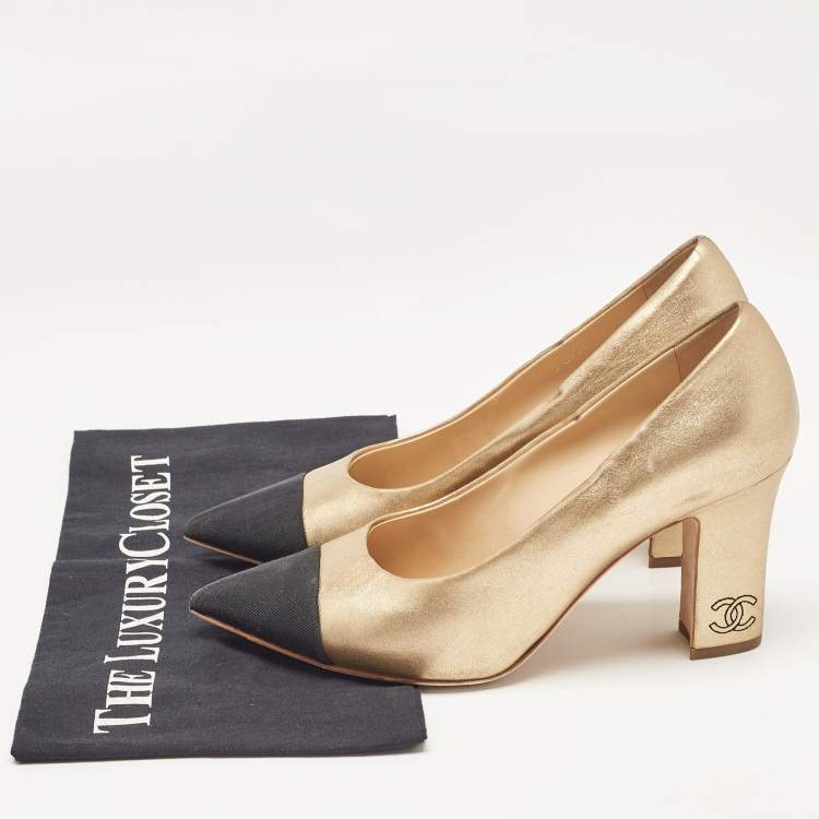 Pre Owned Chanel Gold/Black Leather and Fabric CC Pumps Size 38