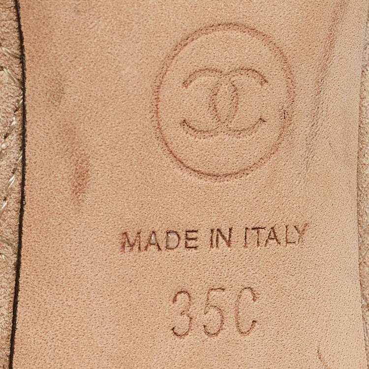 مملوكة مسبقًا Chanel Beige/Black Suede and Snakeskin Cap Toe Pumps Size 35