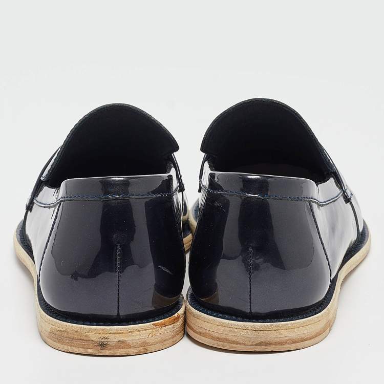 Pre Owned Chanel Navy Blue Patent Leather CC Loafers Size 38.5