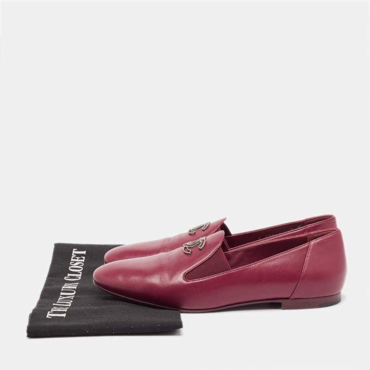 Pre Owned Chanel Burgundy Leather CC Smoking Slippers Size 39