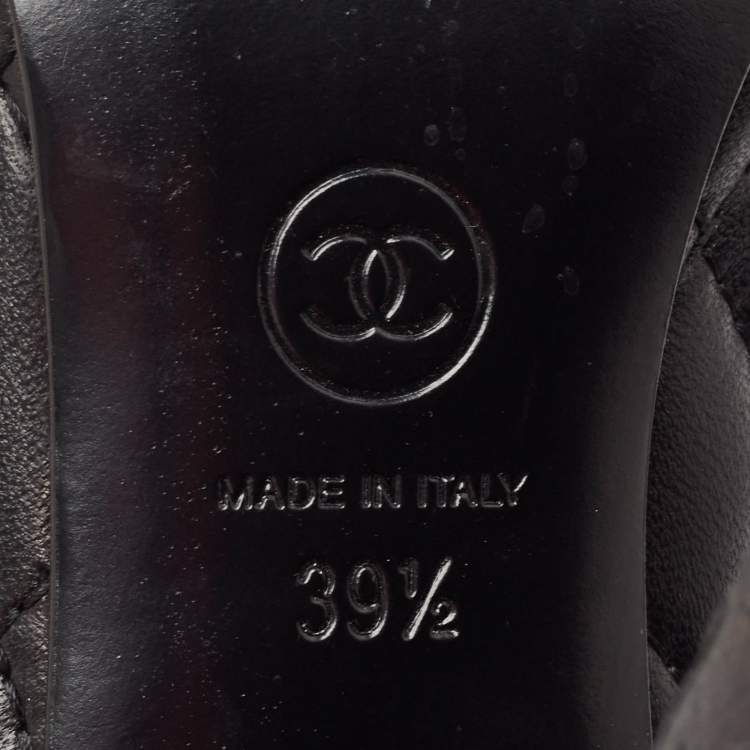 Pre Owned Chanel Black Quilted Leather CC Ankle Booties Size 39.5