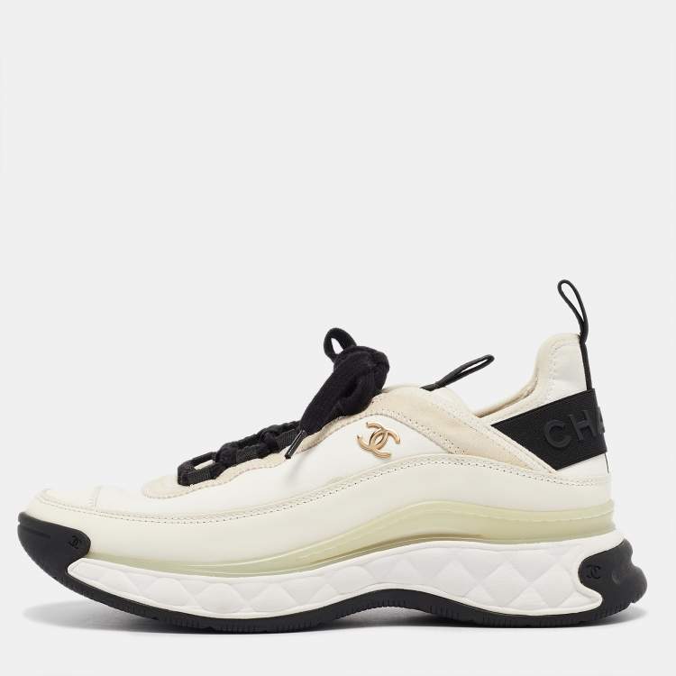 Pre Owned Chanel White Fabric and Suede CC Lace Up Sneakers Size 39