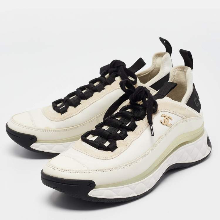 Pre Owned Chanel White Fabric and Suede CC Lace Up Sneakers Size 39