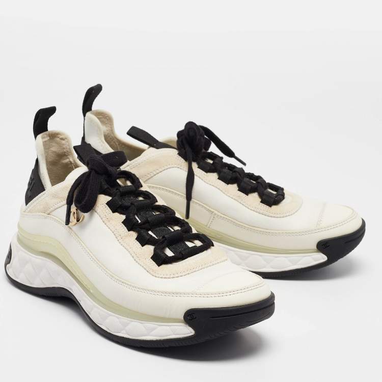 Pre Owned Chanel White Fabric and Suede CC Lace Up Sneakers Size 39