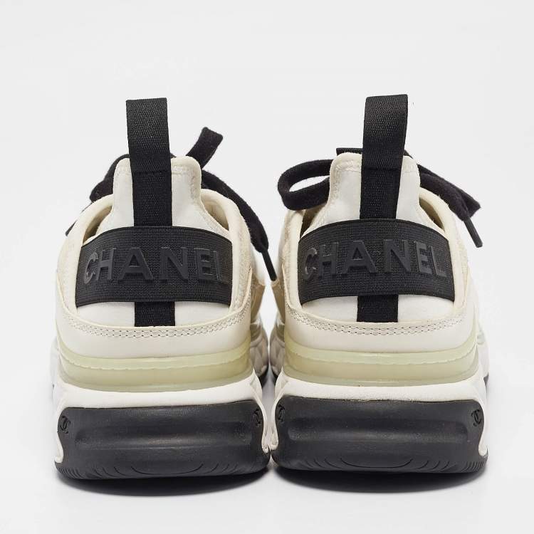 Pre Owned Chanel White Fabric and Suede CC Lace Up Sneakers Size 39