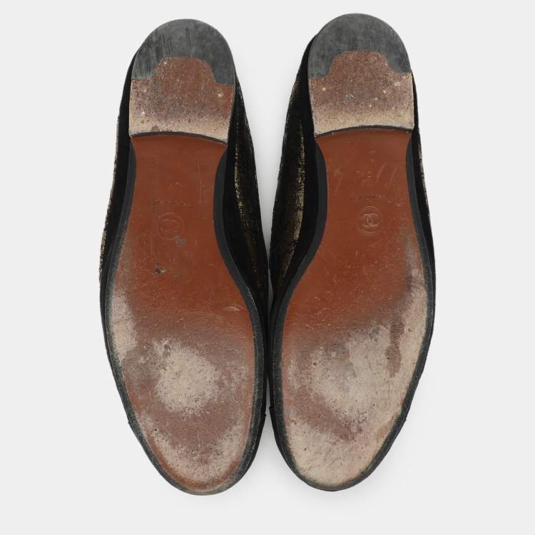 Pre Owned Chanel Gold/Black Printed Suede and Fabric CC Cap Toe Loafers Size 39