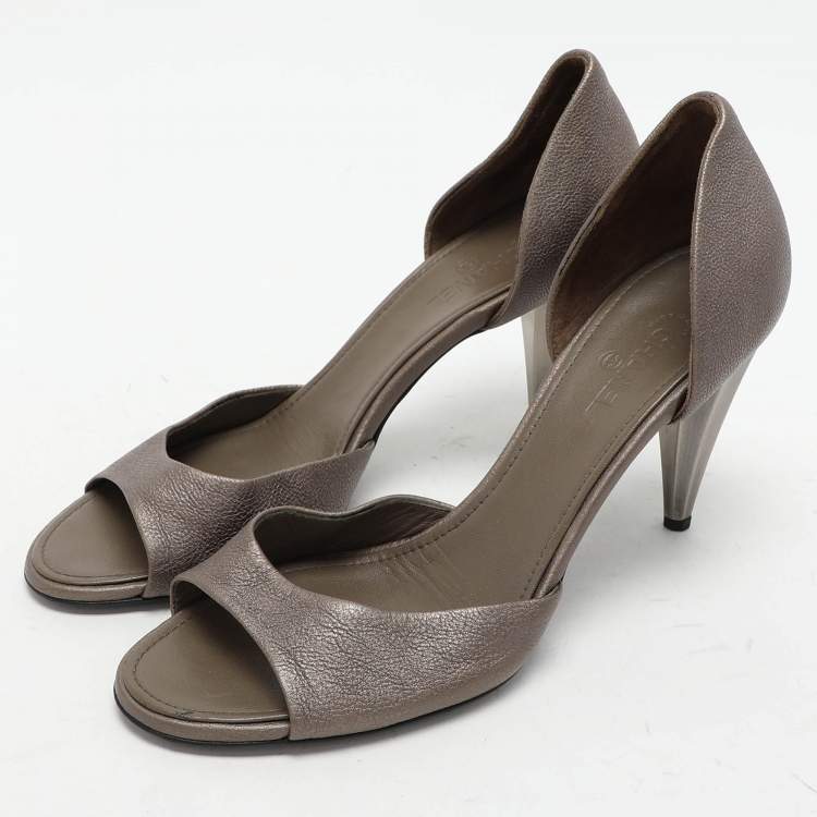 Pre Owned Chanel Grey Leather D'orsay Pumps Size 39