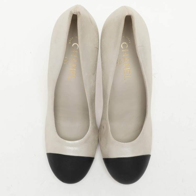 Pre Owned Chanel Silver/Black Leather Cap Toe Embellished Pumps Size 40