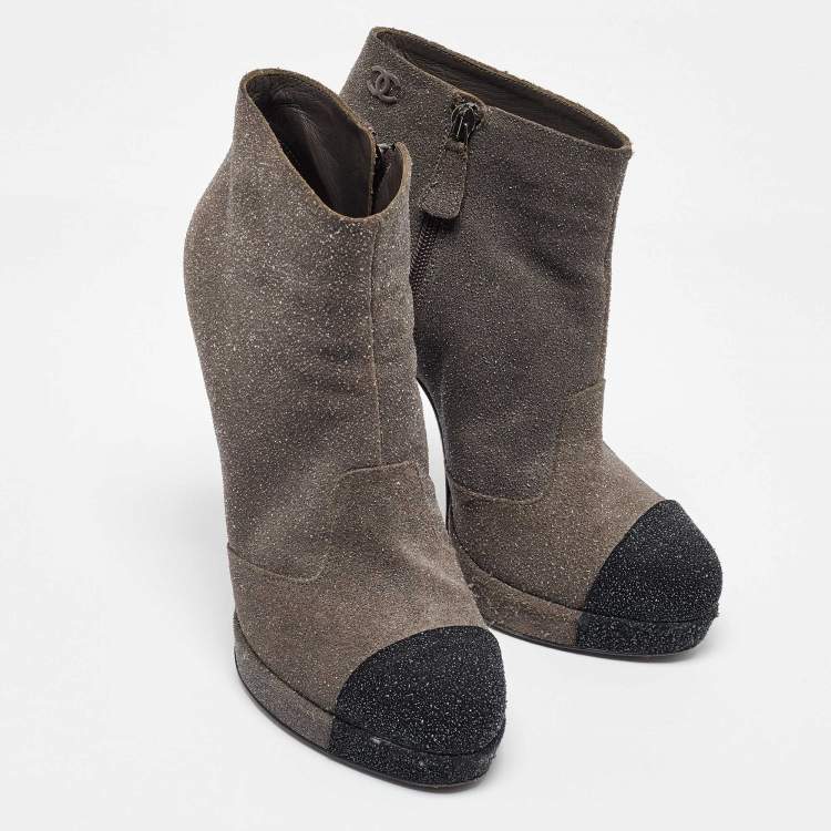 Pre Owned Chanel Grey/Black Glitter Suede Platform Ankle Length Boots Size 39
