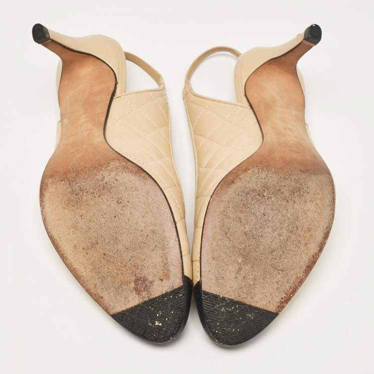 Pre Owned Chanel Beige/Black Leather Slingback Pumps Size 37