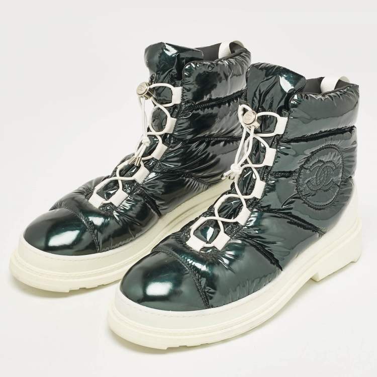 Pre Owned Chanel Green Leather and Nylon Ankle Length Boots Size 40