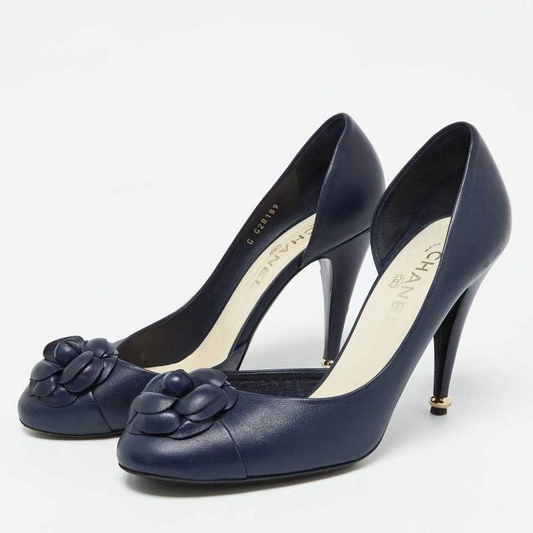 Pre Owned Chanel Navy Blue Leather Camellia Accent D'orsay Pumps Size 42