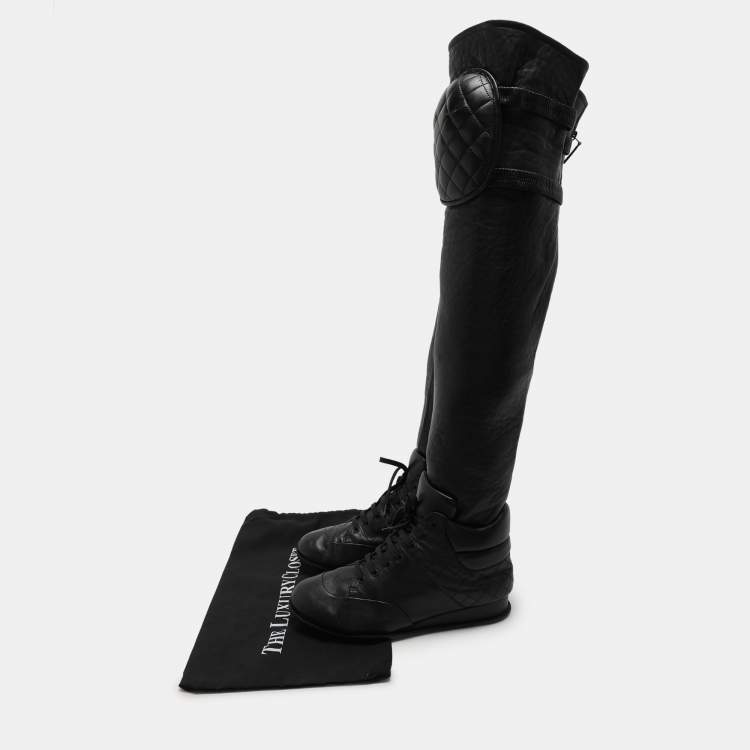 Pre Owned Chanel Black Quilted Leather Knee Length Boots Size 40