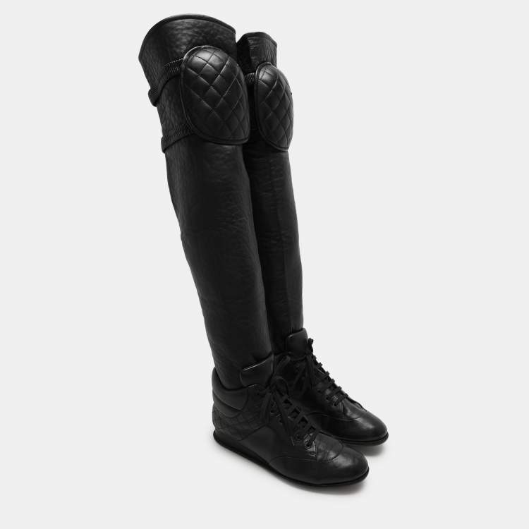 Pre Owned Chanel Black Quilted Leather Knee Length Boots Size 40