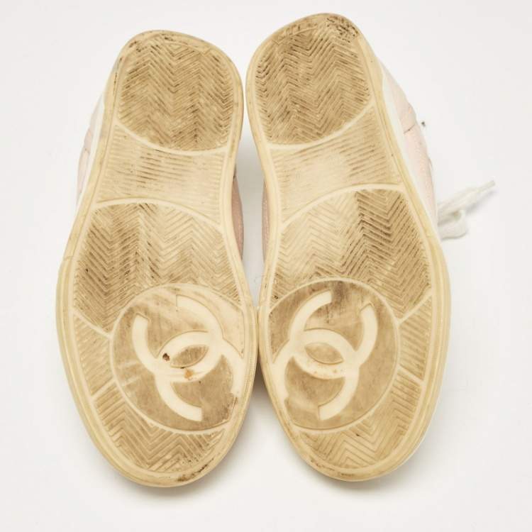 Pre Owned Chanel Pink/White Canvas CC Low Top Sneakers Size 37