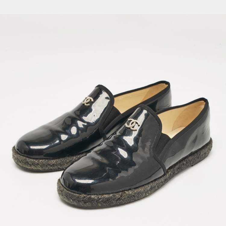 Pre Owned Chanel Black Patent Leather CC Espadrille Loafers Size 39