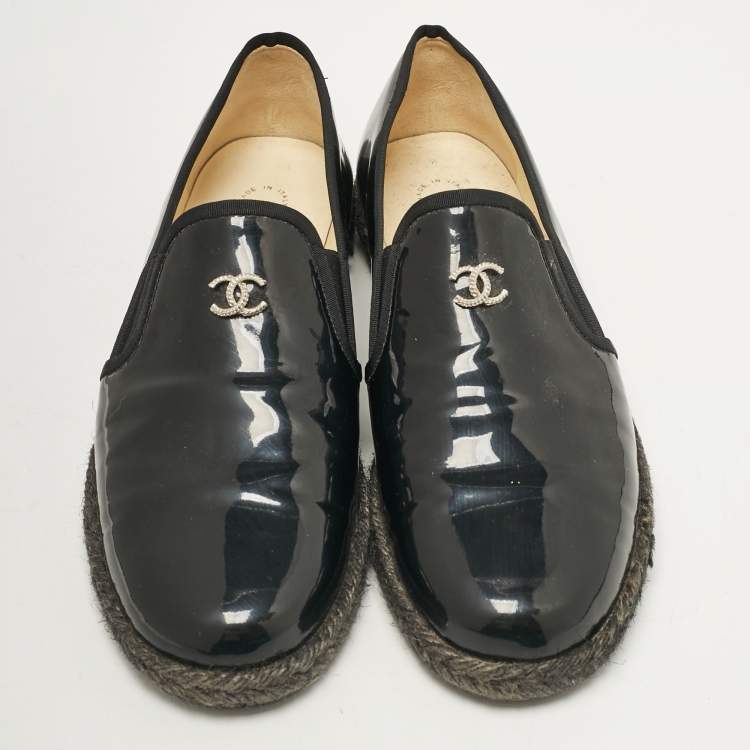Pre Owned Chanel Black Patent Leather CC Espadrille Loafers Size 39