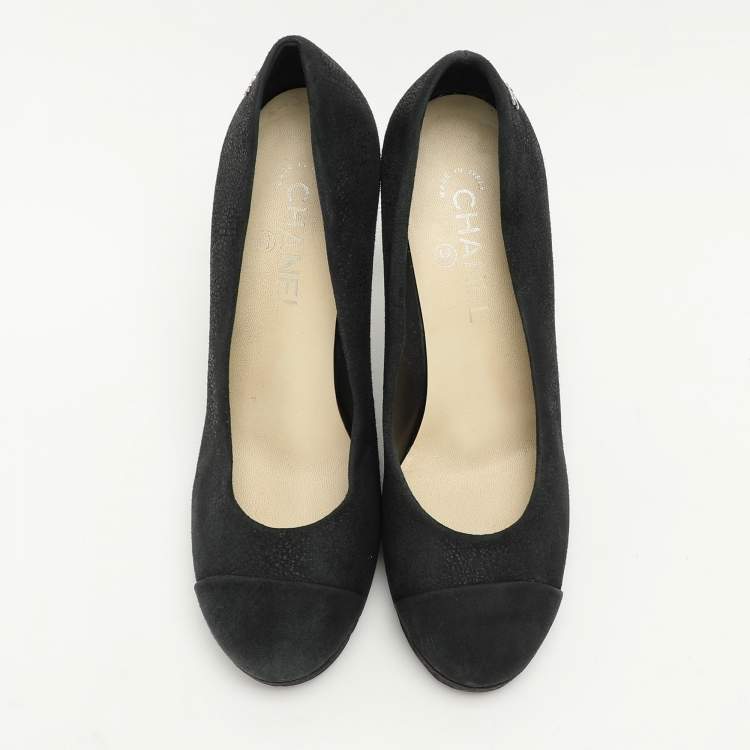 Pre Owned Chanel Black Suede CC Pumps Size 38.5